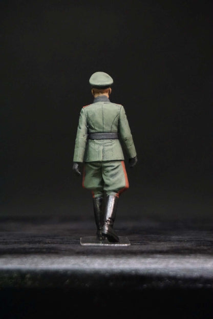 1/35 WWII German Staff Personnel Figure Set, Hand Painted German Officers, 4 Military Miniatures for WW2 Diorama Display