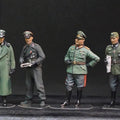 1/35 German Officer WWII Figure Set, Hand Painted Military Miniatures, 4 Resin Figures for WW2 Diorama Display