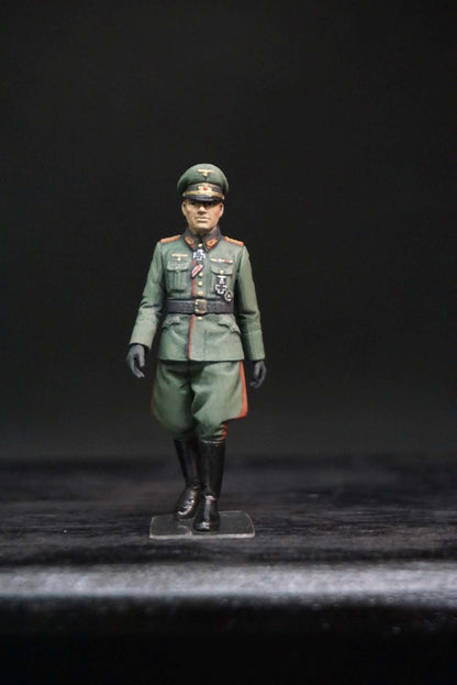 1/35 WWII German Staff Personnel Figure Set, Hand Painted German Officers, 4 Military Miniatures for WW2 Diorama Display