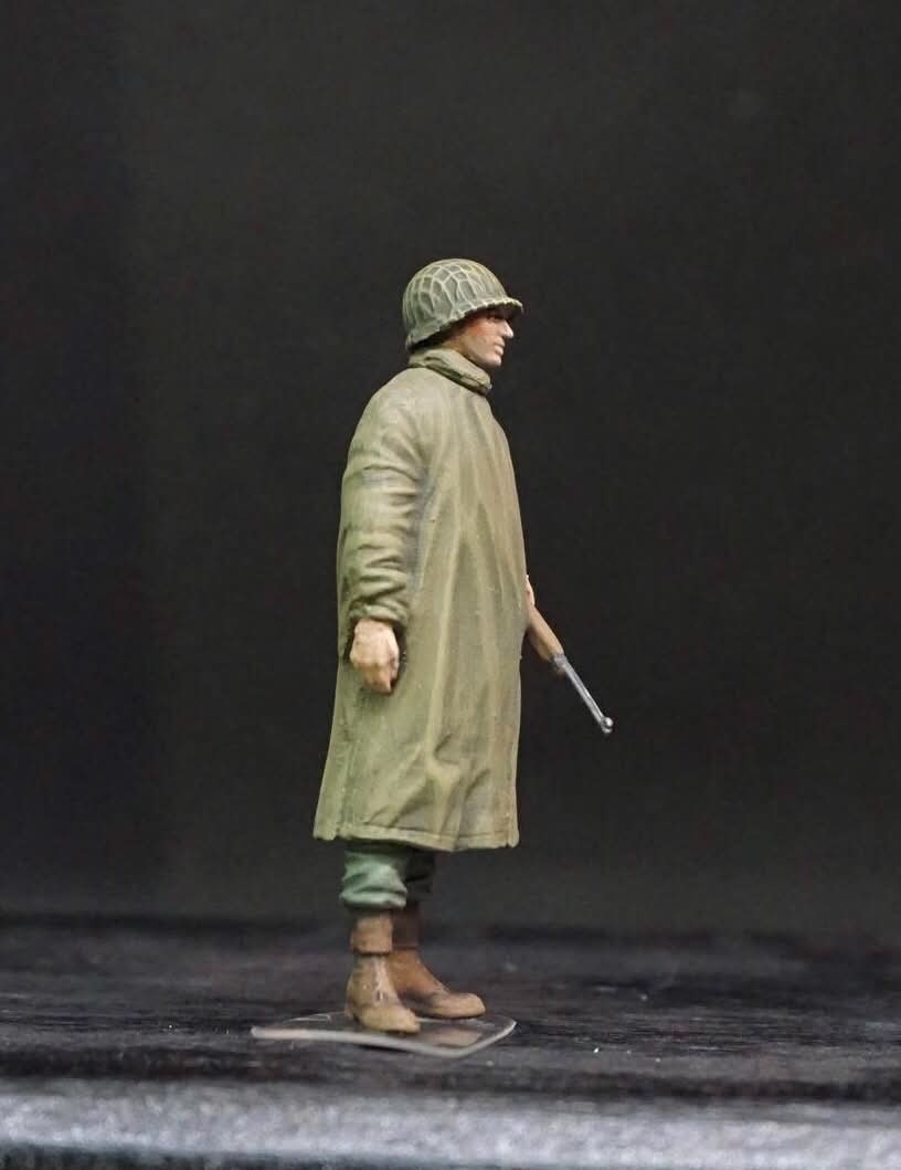 1/35 WWII US Soldiers Rainwear Figure Set, Hand Painted American Army Military Miniatures, 5 Figures for WW2 Diorama