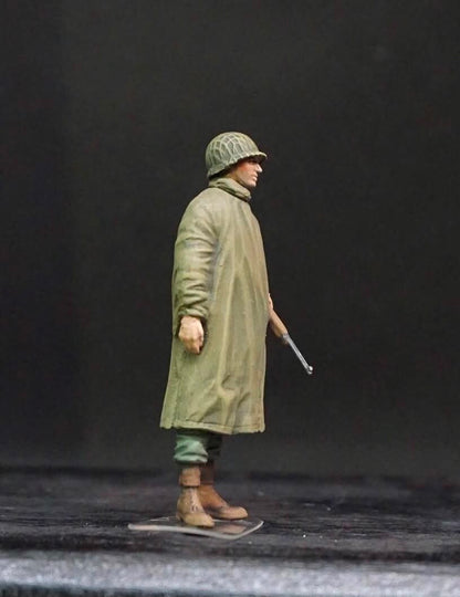 1/35 WWII US Soldiers Rainwear Figure Set, Hand Painted American Army Military Miniatures, 5 Figures for WW2 Diorama