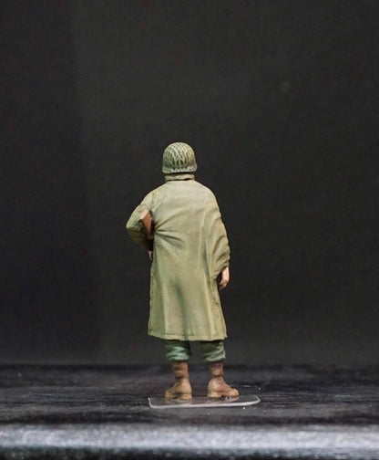 1/35 WWII US Soldiers Rainwear Figure Set, Hand Painted American Army Military Miniatures, 5 Figures for WW2 Diorama