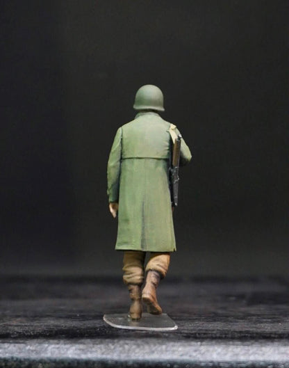 1/35 WWII US Soldiers Rainwear Figure Set, Hand Painted American Army Military Miniatures, 5 Figures for WW2 Diorama