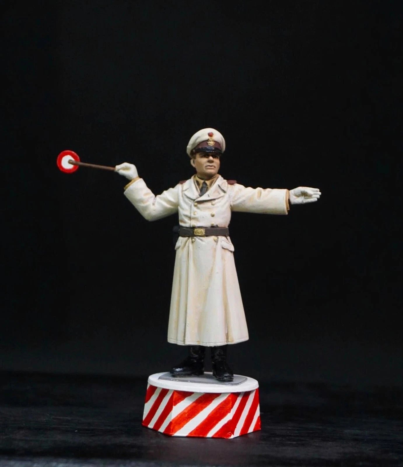 1/35 WWII German Road Police 4 Hand Painted Officer Figures Diorama Set