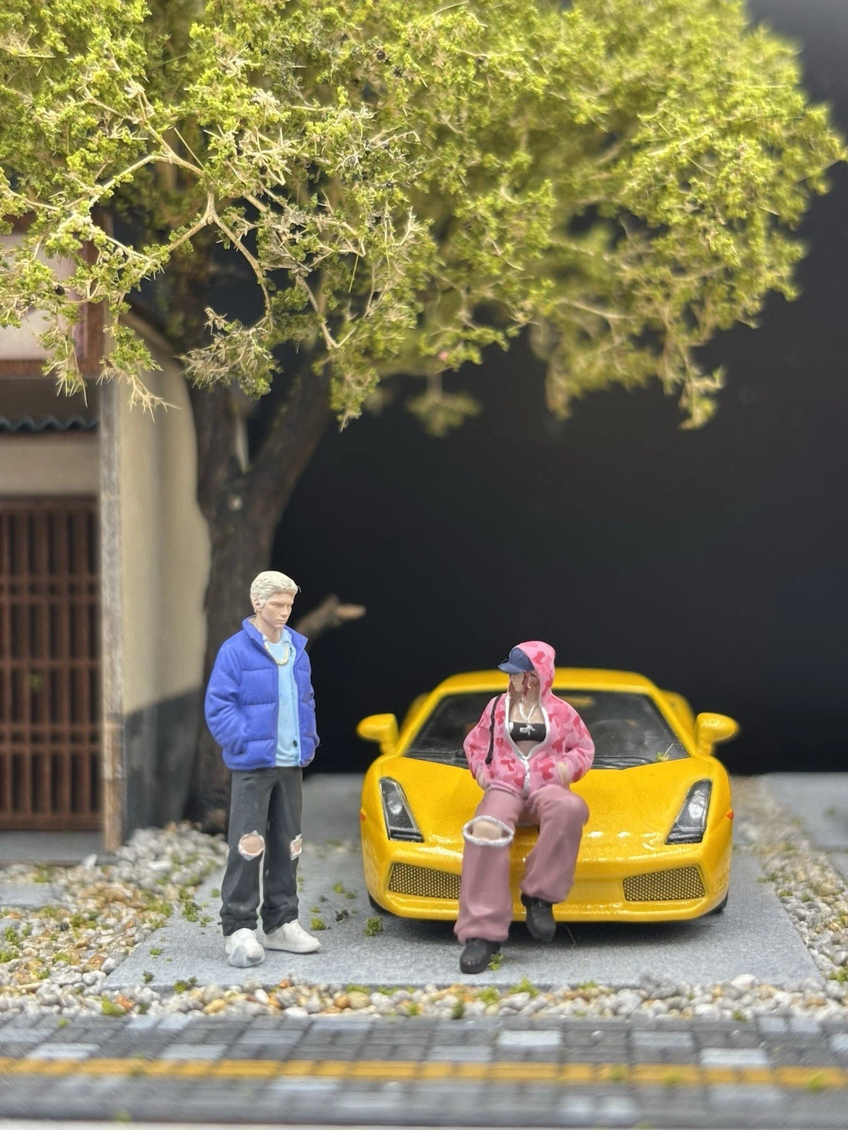 1/64 Realistic Lifestyle Ver 3, 4 People Hand Painted Figures Diecast Diorama