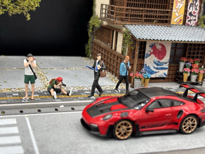 1/64 Realistic Lifestyle Ver 6, 4 People Hand Painted Figures Diecast Diorama (Copy)