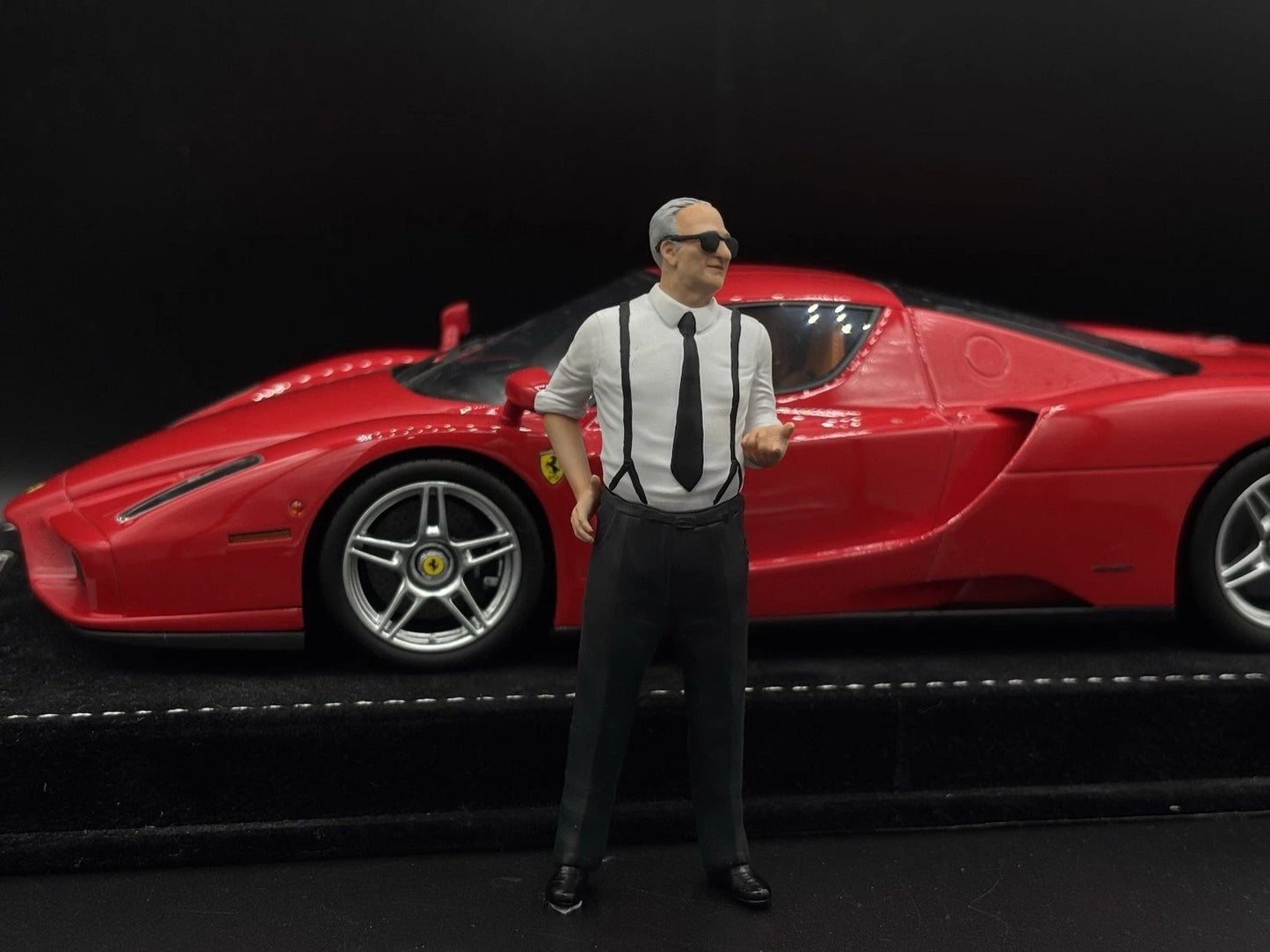 1:18 Scale Enzo Ferrari Figure, Hand-Painted Diorama Model Car
