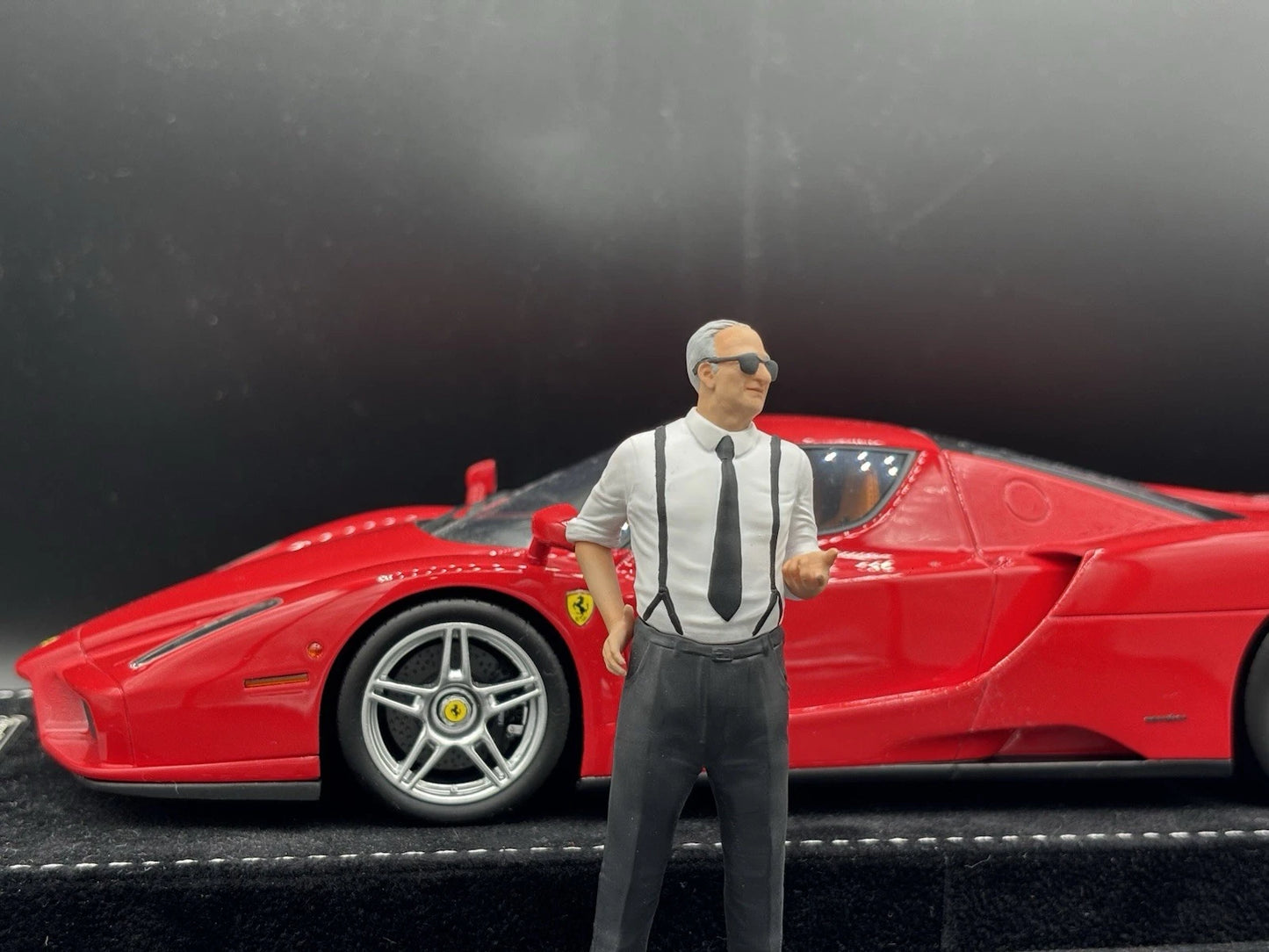 1:18 Scale Enzo Ferrari Figure, Hand-Painted Diorama Model Car