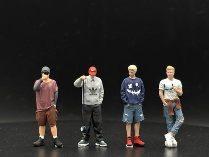 1/64 Realistic Lifestyle Ver 5, 4 People Hand Painted Figures Diecast Diorama