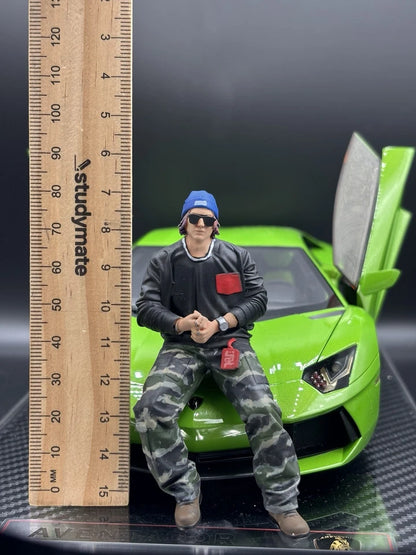 1/18 Streetwear Boy Figure Ver. 7 Urban Diorama for Diecast Cars Collection