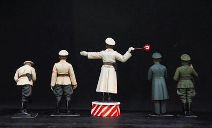 1/35 WWII German Road Police 4 Hand Painted Officer Figures Diorama Set