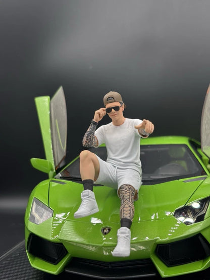 1/18 Streetwear Boy Figure Ver. 11 Urban Diorama for Diecast Cars Collection