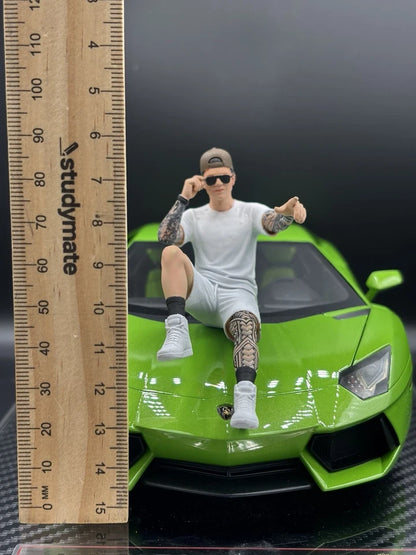 1/18 Streetwear Boy Figure Ver. 11 Urban Diorama for Diecast Cars Collection