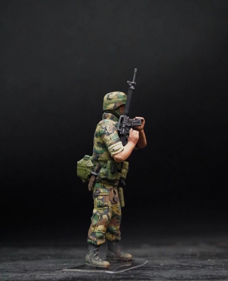 1/35 US Marines 4 Hand Painted Miniature Figures Modern Combat Diorama Set