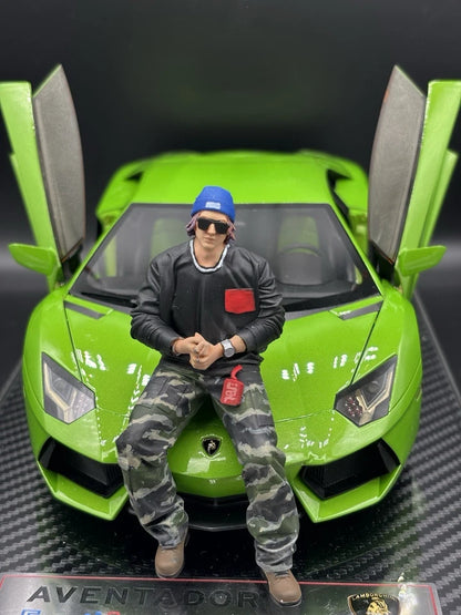 1/18 Streetwear Boy Figure Ver. 7 Urban Diorama for Diecast Cars Collection
