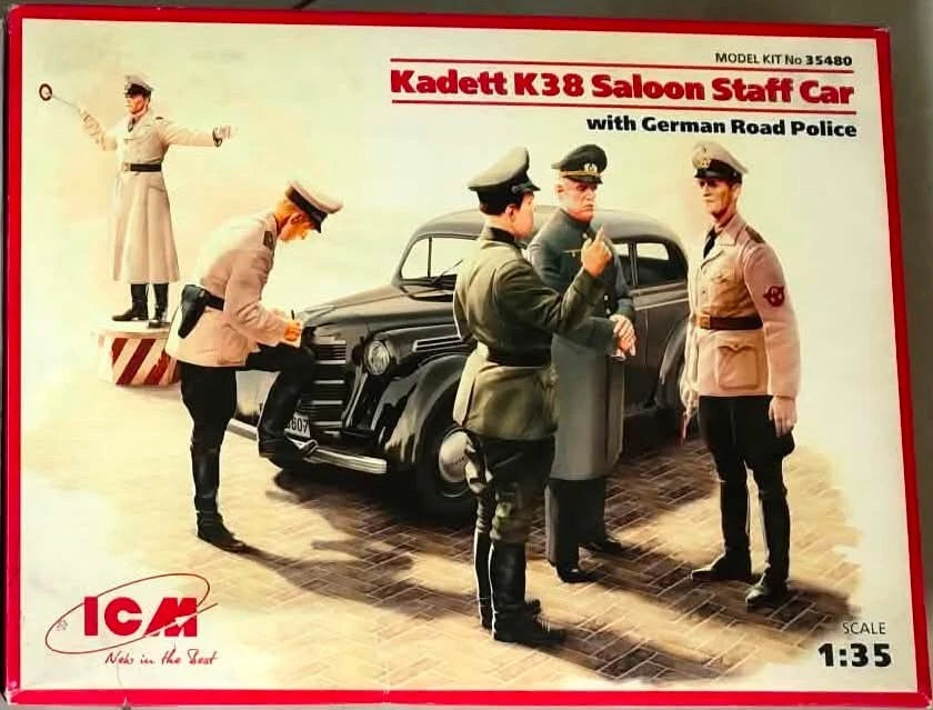 1/35 WWII German Road Police 4 Hand Painted Officer Figures Diorama Set