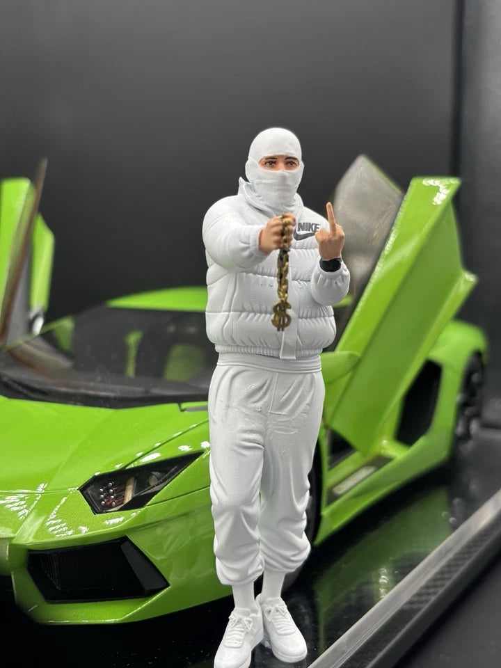 1/18 Streetwear Boy Figure Urban Diorama for Diecast Cars Collection
