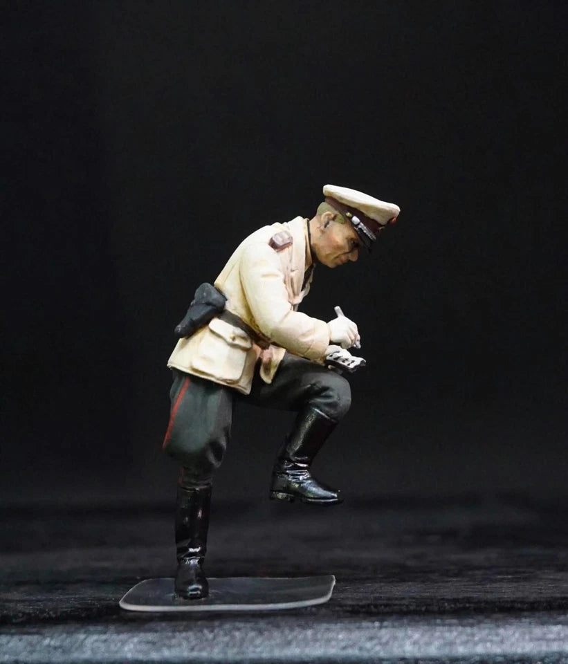 1/35 WWII German Road Police 4 Hand Painted Officer Figures Diorama Set