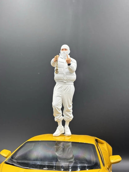 1/18 Streetwear Boy Figure Urban Diorama for Diecast Cars Collection