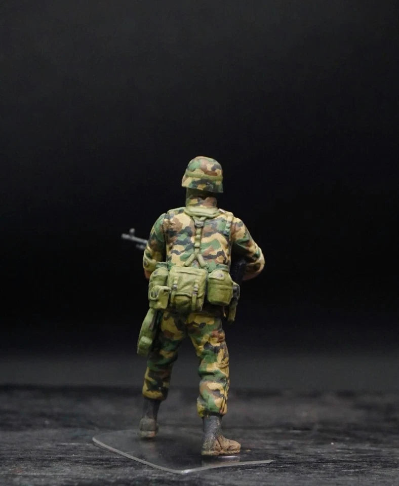 1/35 US Marines 4 Hand Painted Miniature Figures Modern Combat Diorama Set